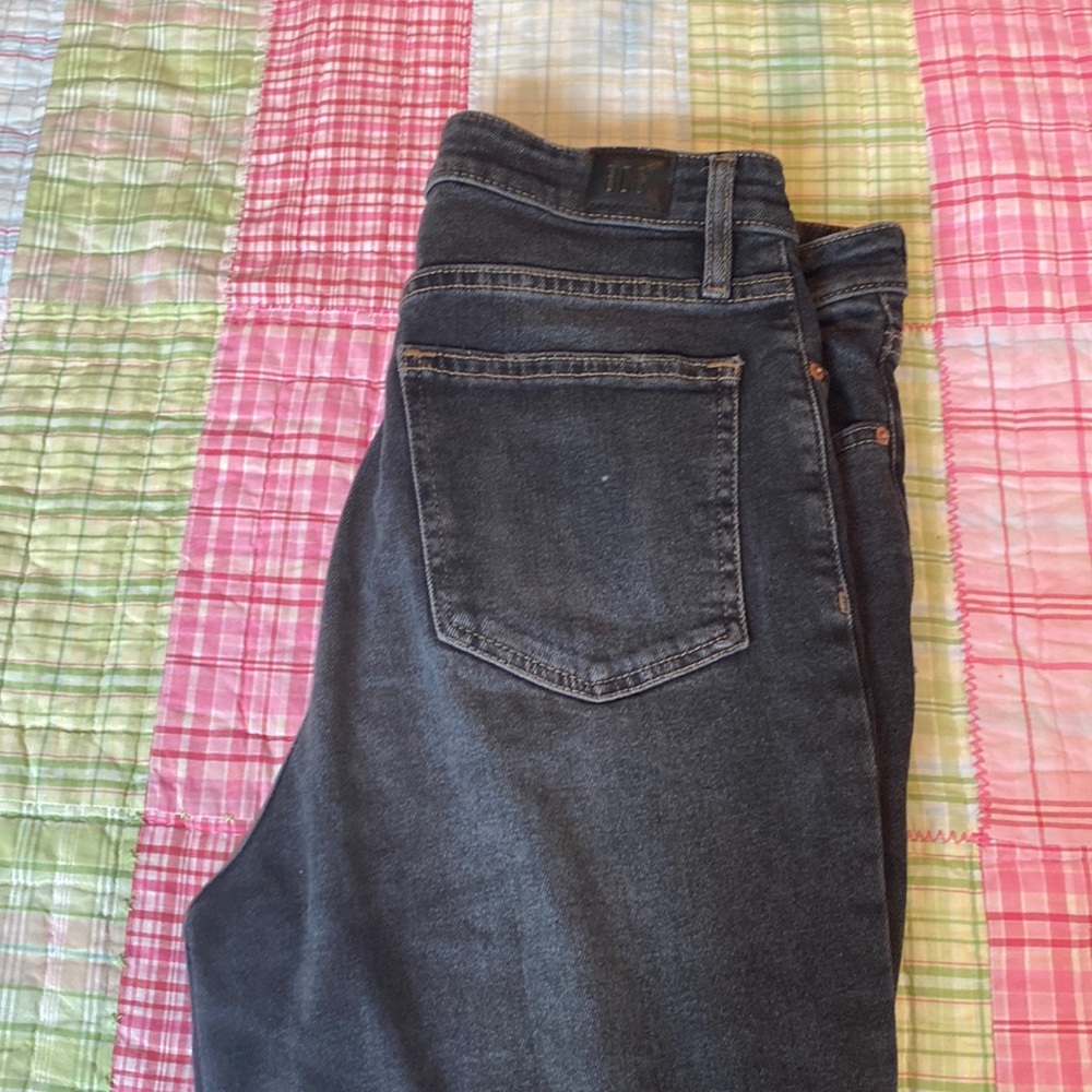 Urban Outfitters BDG Girlfriend high rise jeans in washed black size 31